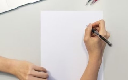 Perbedaan Kalimat Subjektif dengan Kalimat Objektif