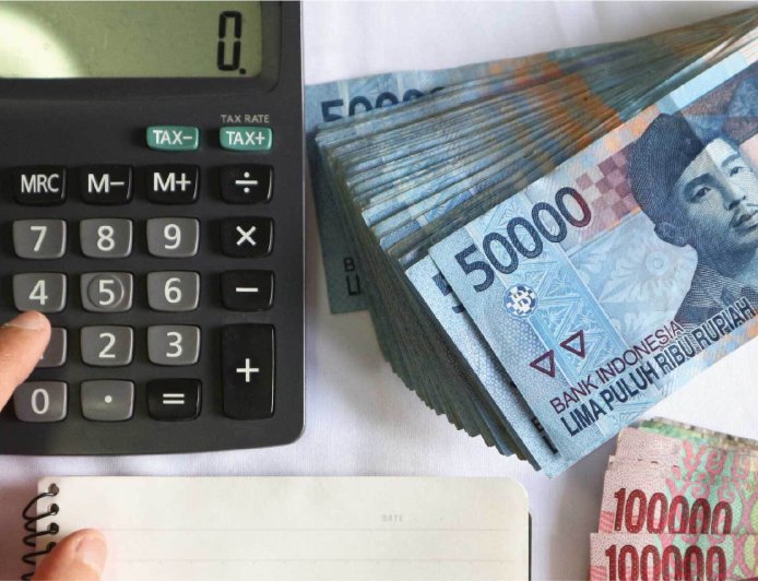 8 Cara Mengatur Keuangan Rumah Tangga Yang Effektif (Studi Kasus)