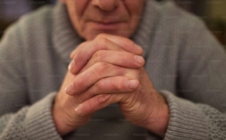 Perbedaan Allahummaghfirli dan Rabbighfirli yang Harus Anda Ketahui