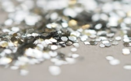 Warna Silver Cocok dengan Warna Apa? 10 Inspirasi Stylish