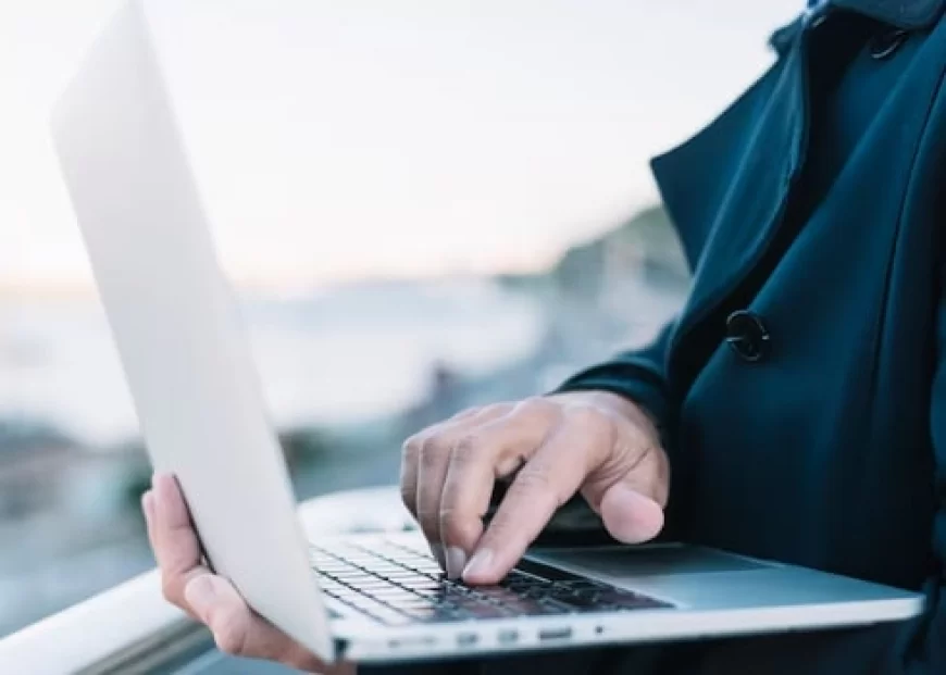 Apakah Restart Laptop Akan Menghilangkan Data