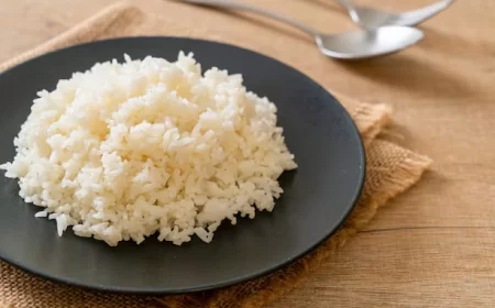 Rahasia Nasi Pulen dan Lezat: Tambahkan Sedikit Cuka saat Memasak!