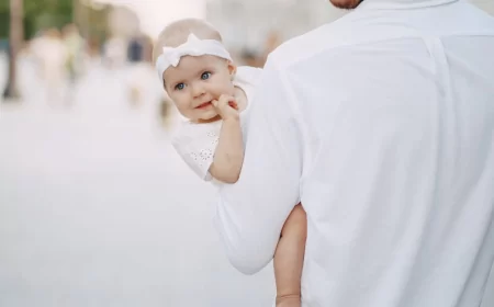 Biar Tidak Kewalahan! 4 Tips Umroh Bawa Anak Ini Bisa Berikan Kemudahan