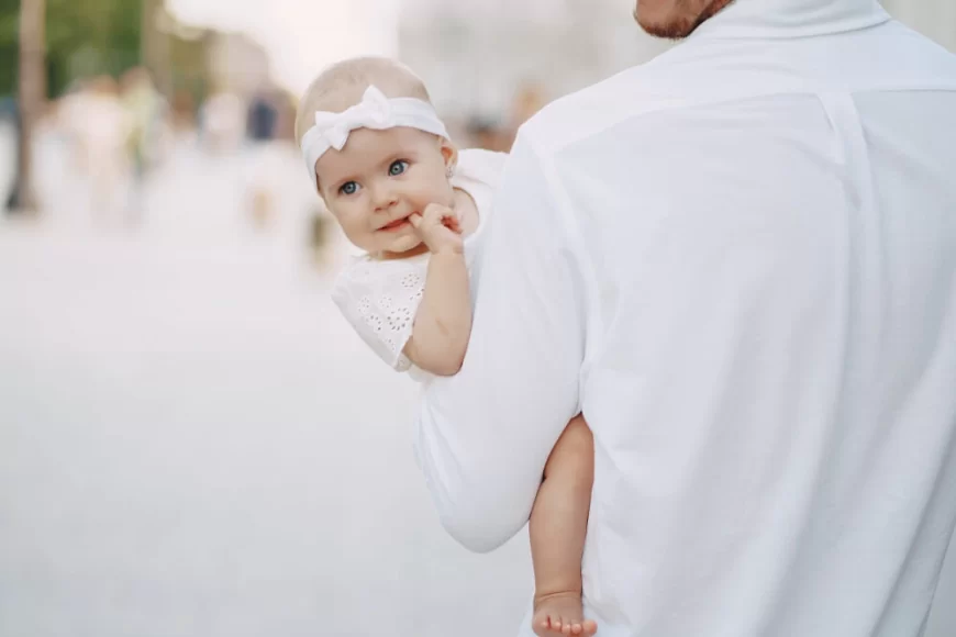 Biar Tidak Kewalahan! 4 Tips Umroh Bawa Anak Ini Bisa Berikan Kemudahan